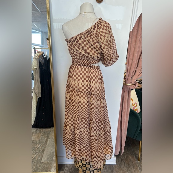 Checkerboard one sleeve maxi NWT - Picture 5 of 7